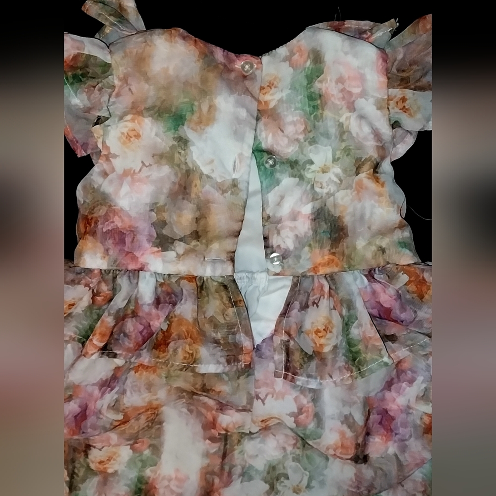 Dress - Picture 8 of 9